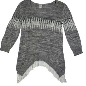 American Rag‎ Gray Knit Sweater with Ruffle Hem – Size L